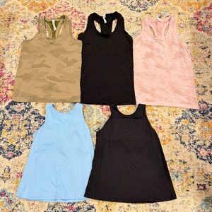 Women’s Athleta Tanks small
